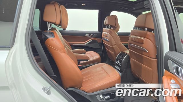 BMW X7 2025 — photo 26