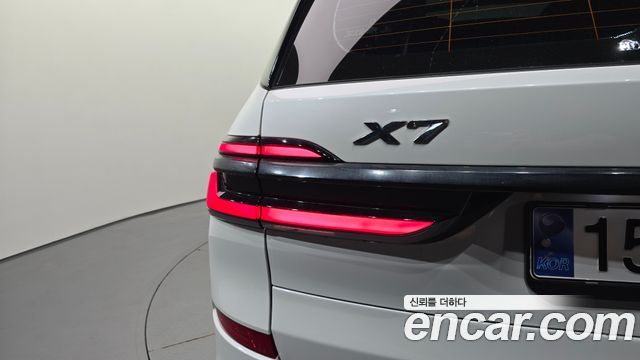 BMW X7 2025 — photo 9
