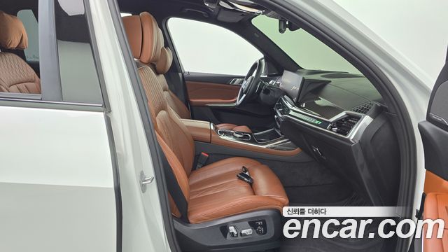 BMW X7 2025 — photo 16