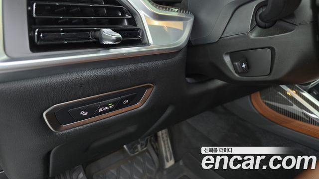 BMW X7 2025 — photo 28