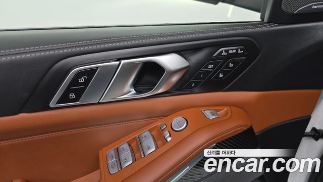 BMW X7 2025 — photo 30