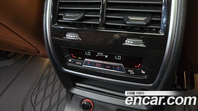BMW X7 2025 — photo 34