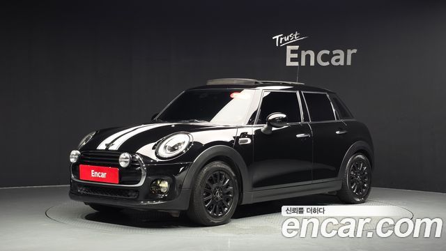 Mini Cooper 2016 — photo 31