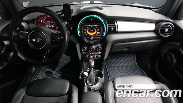 Mini Cooper 2016 — photo 10