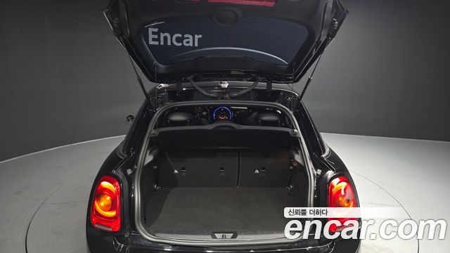 Mini Cooper 2016 — photo 26