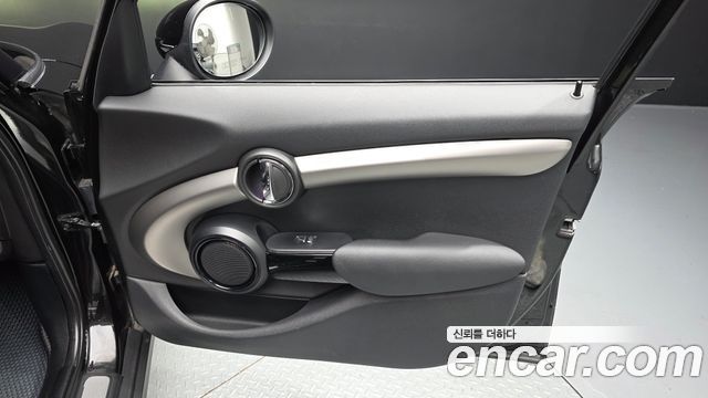 Mini Cooper 2016 — photo 14