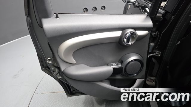 Mini Cooper 2016 — photo 15