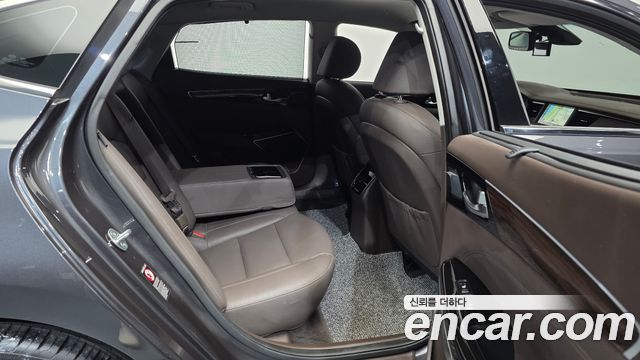 Kia K7 2019 — photo 12