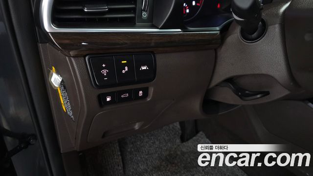 Kia K7 2019 — photo 14