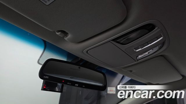 Kia K7 2019 — photo 18