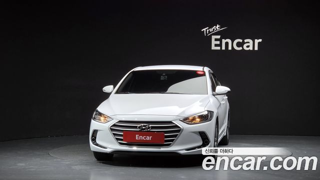 Hyundai AVANTE 2018 — photo 3
