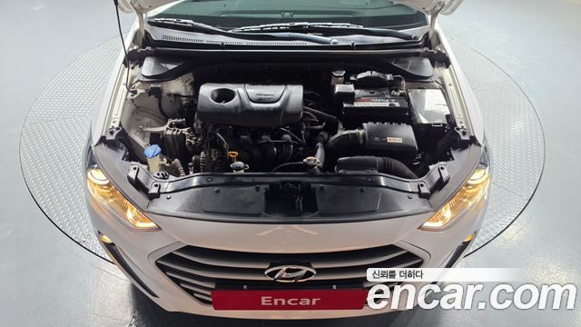 Hyundai AVANTE 2018 — photo 6