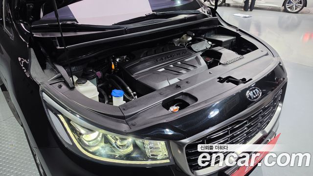 Kia Canival 2019 — photo 6