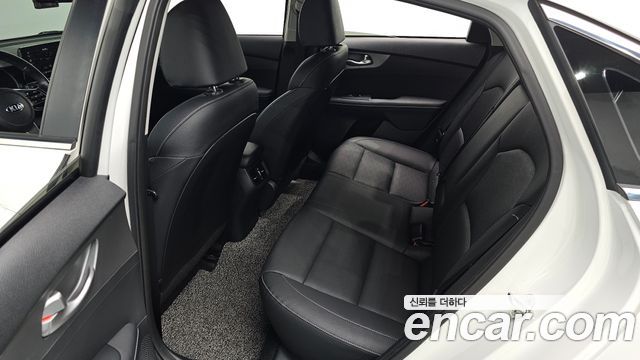 Kia K3 2019 — photo 11