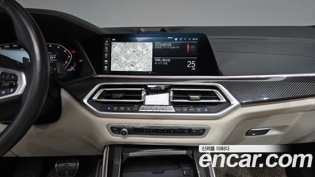 BMW X5 2022 — photo 20