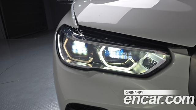 BMW X5 2022 — photo 8