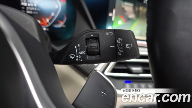 BMW X5 2022 — photo 29