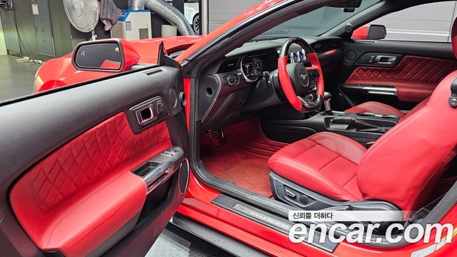 Ford Mustang 2019 — photo 10