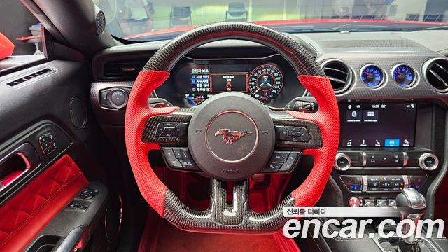 Ford Mustang 2019 — photo 13