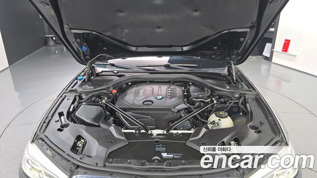 BMW 5-Series 2017 — photo 6