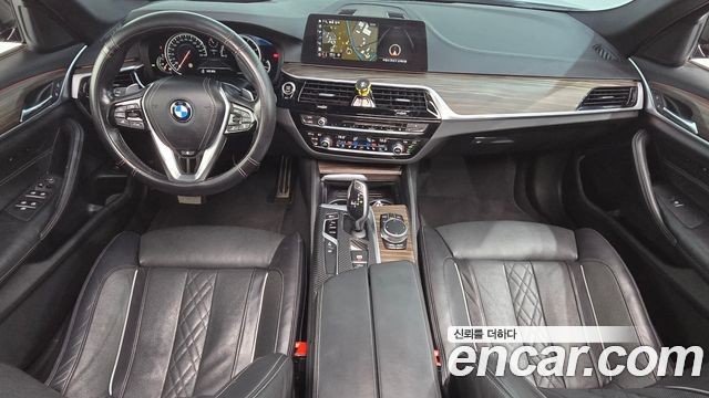 BMW 5-Series 2017 — photo 7