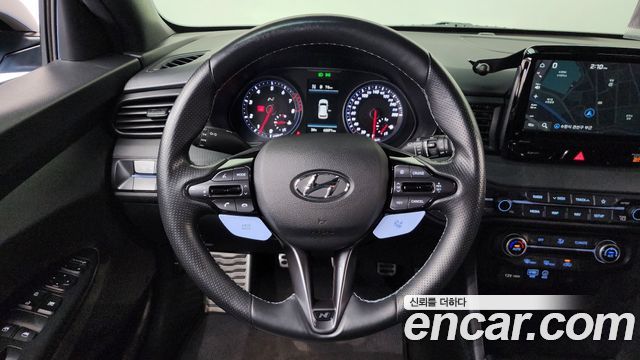 Hyundai Veloster 2019 — photo 20