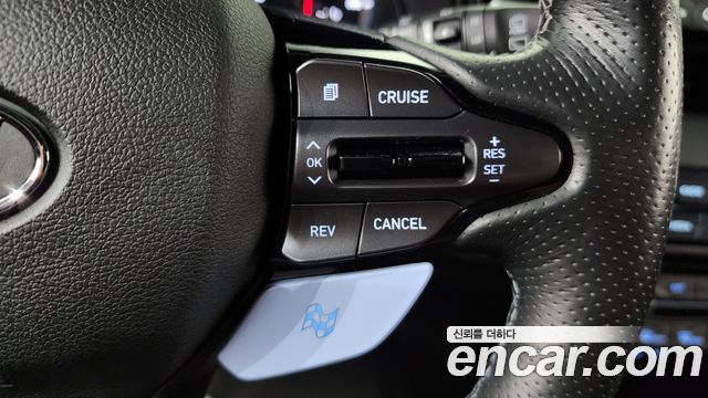 Hyundai Veloster 2019 — photo 23