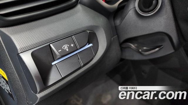 Hyundai Veloster 2019 — photo 27