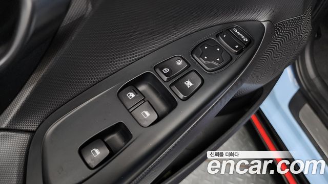 Hyundai Veloster 2019 — photo 29