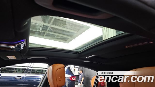 Mercedes-Benz S-Class 2022 — photo 25