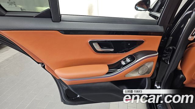 Mercedes-Benz S-Class 2022 — photo 15