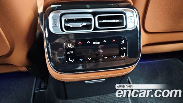 Mercedes-Benz S-Class 2022 — photo 33