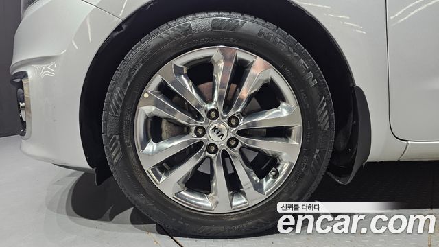 Kia Canival 2016 — photo 5