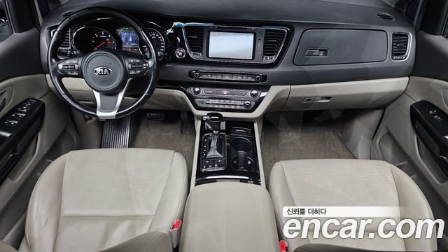 Kia Canival 2016 — photo 7