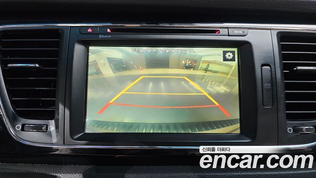 Kia Canival 2016 — photo 17