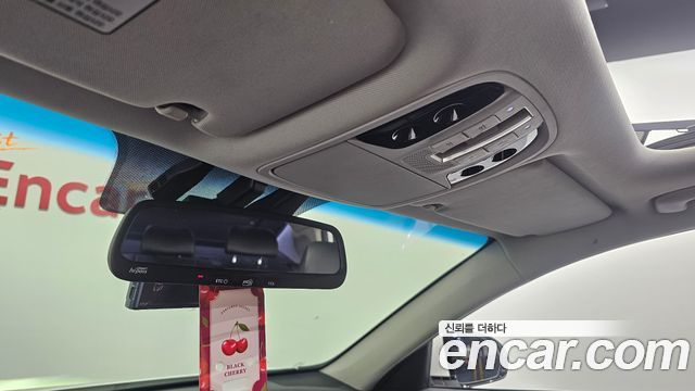 Kia K7 2018 — photo 17