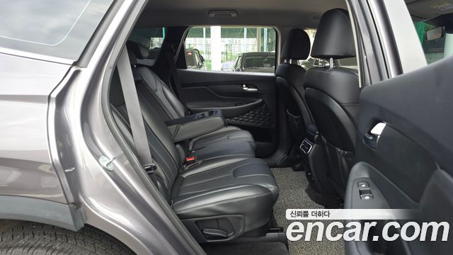 Hyundai Santafe 2021 — photo 12