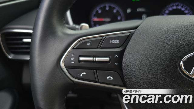 Hyundai Santafe 2021 — photo 16