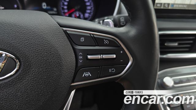 Hyundai Santafe 2021 — photo 17