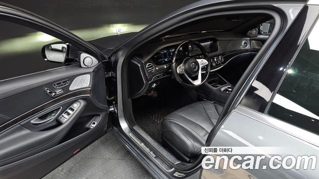 Mercedes-Benz S-Class 2019 — photo 11