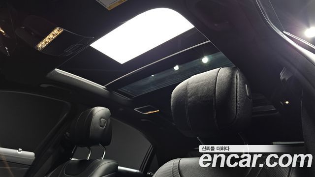 Mercedes-Benz S-Class 2019 — photo 16