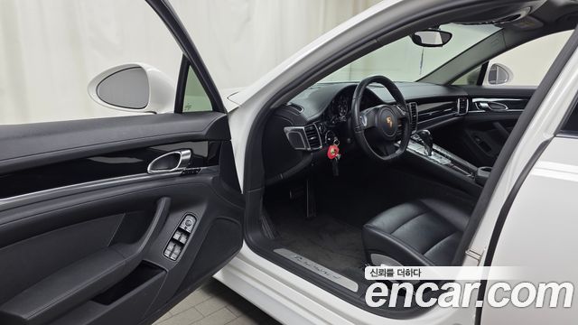 Porsche Panamera 2012 — photo 13