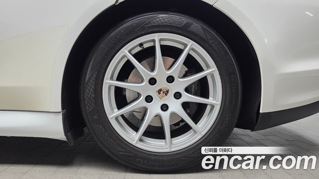 Porsche Panamera 2012 — photo 7