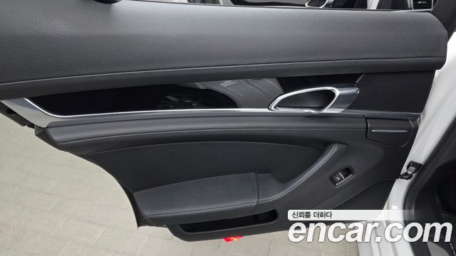 Porsche Panamera 2012 — photo 15