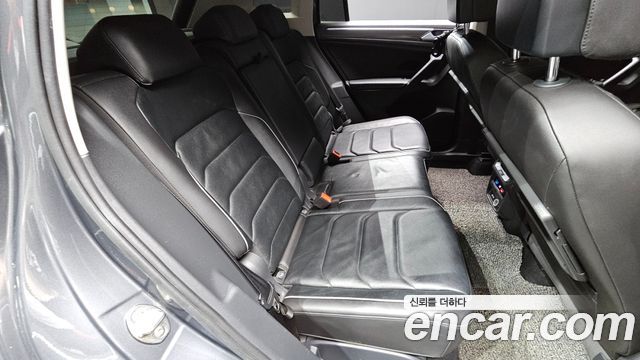 Volkswagen Tiguan 2020 — photo 12