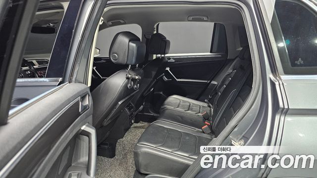 Volkswagen Tiguan 2020 — photo 13