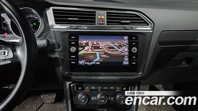 Volkswagen Tiguan 2020 — photo 15