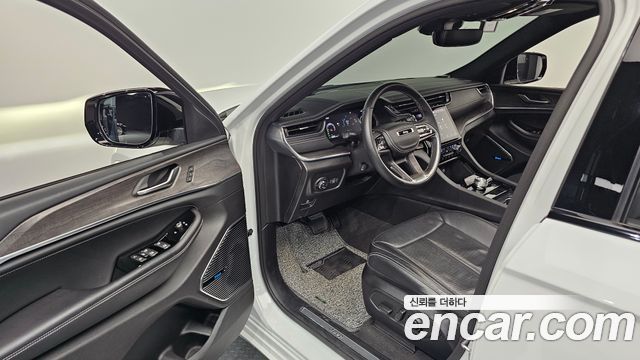 Jeep Cherokee 2021 — photo 13