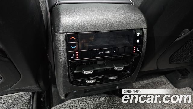 Jeep Cherokee 2021 — photo 32