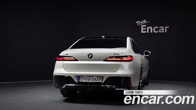 BMW 7-Series 2025 — photo 4